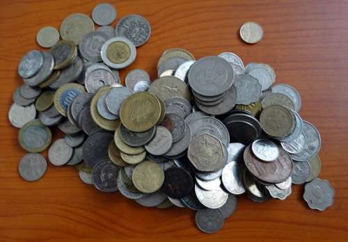 1kg of world coins no SA or Copper coins