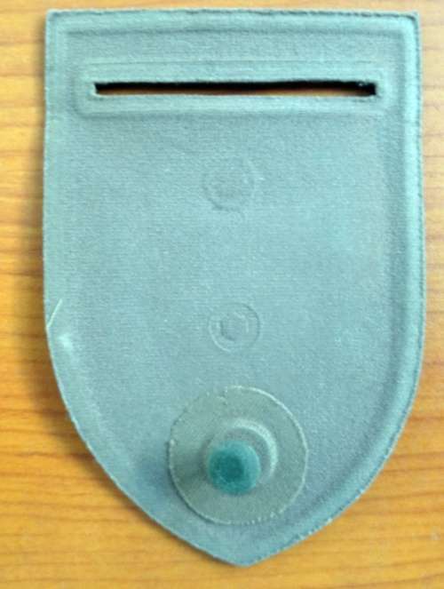 SANDF Tupper. Pin Intact