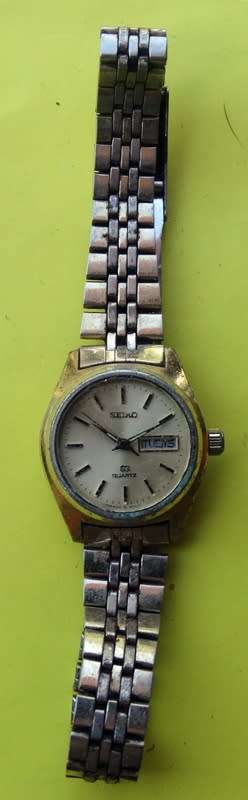 Lanco Date Incabloc  Mens Wrist Watch Working. Needs battery. 3cm