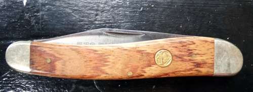 Puma Senior 572. Brand new  Pocket Knife Main Blade 9cm