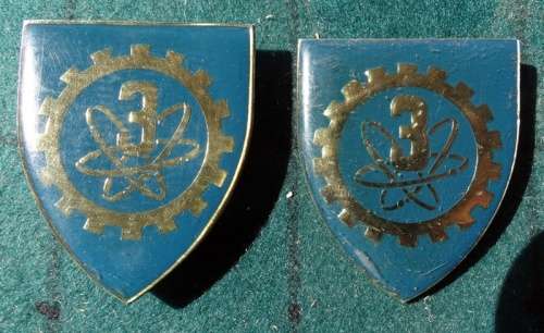 Pair Of  3 Electronic Workshop Flashes . 4 Pins Intact (22)