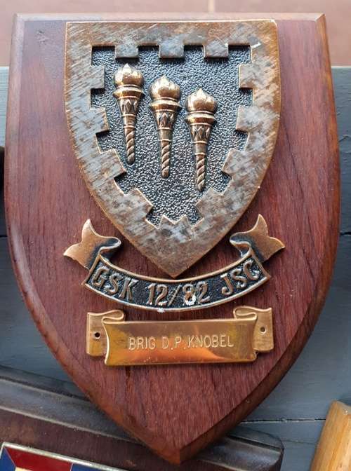 GSK Plaque to LT Genl Knobel