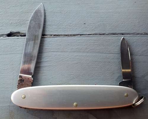 32 Battalion Victorinox Pocket Knife unused