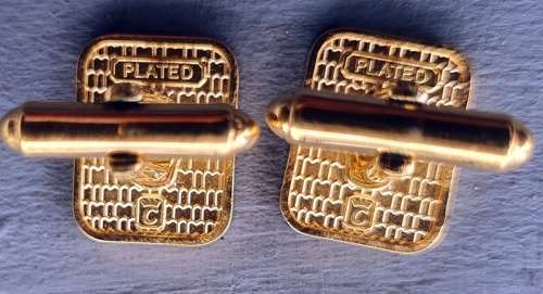 Curamis cufflinks