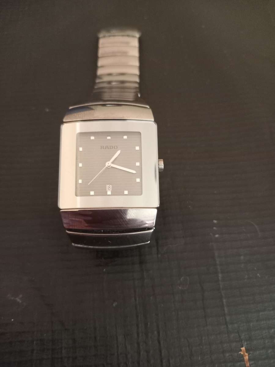 Original Rado Diastar 152.043.3. Just been serviced. 3cm x 3cm face