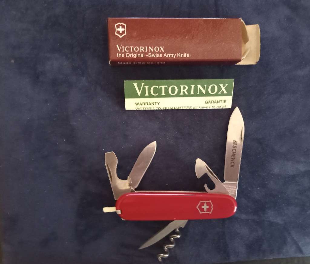 Victorinox  6 Piece Pocket Knive