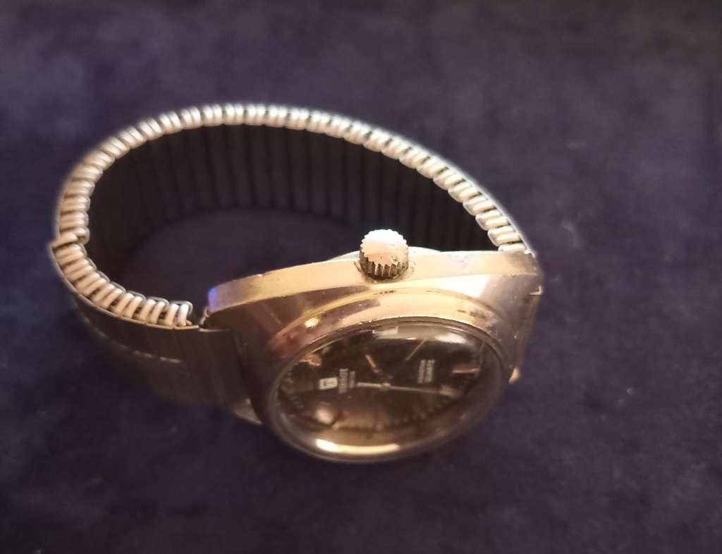 Tissot Seastar Quartz. 100% working