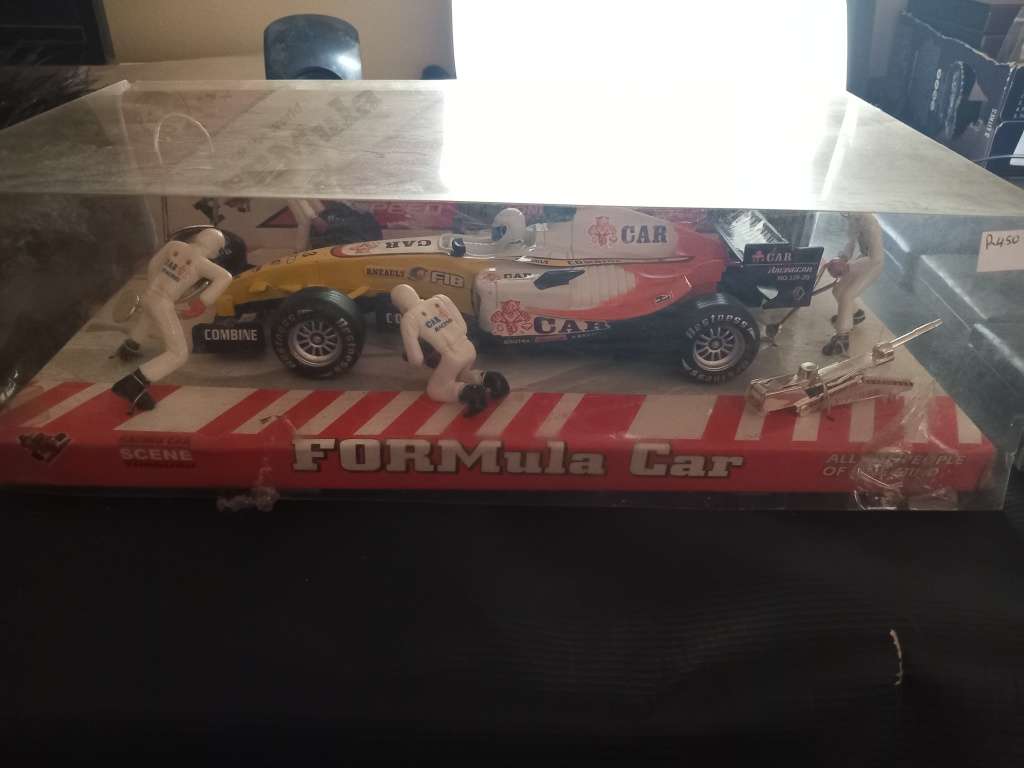 Formula 1 Pit Stop team and car set up