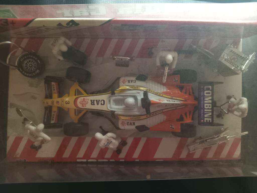 Formula 1 Pit Stop team and car set up