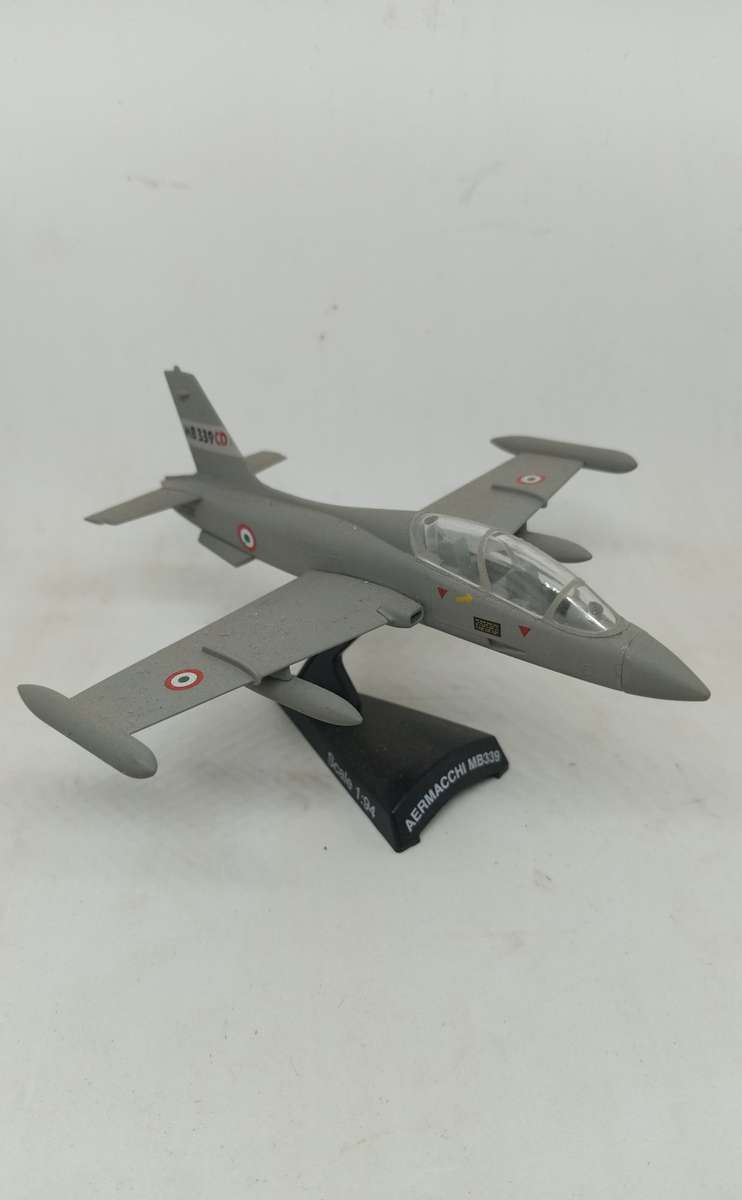 F-86F Sabre - Aermacchi Mb339 Airplanes