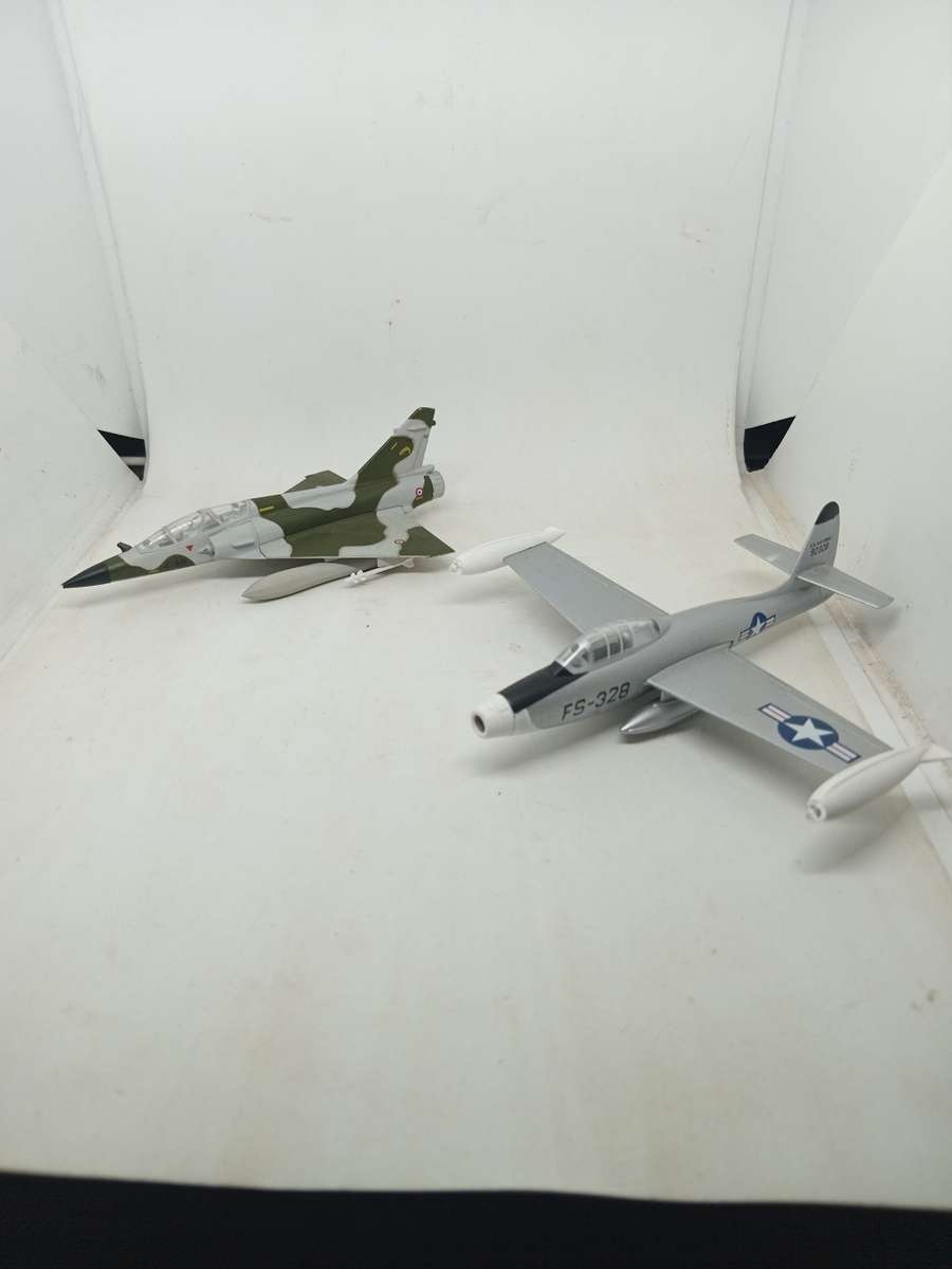 Mirrage and Republic F84 Airplane