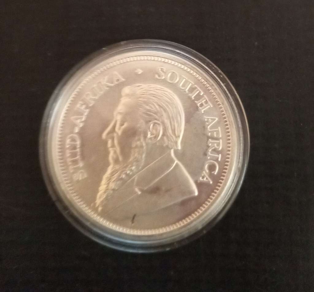 2020 Uncirculated 1 Onz Silver Krugerrand in capsule.