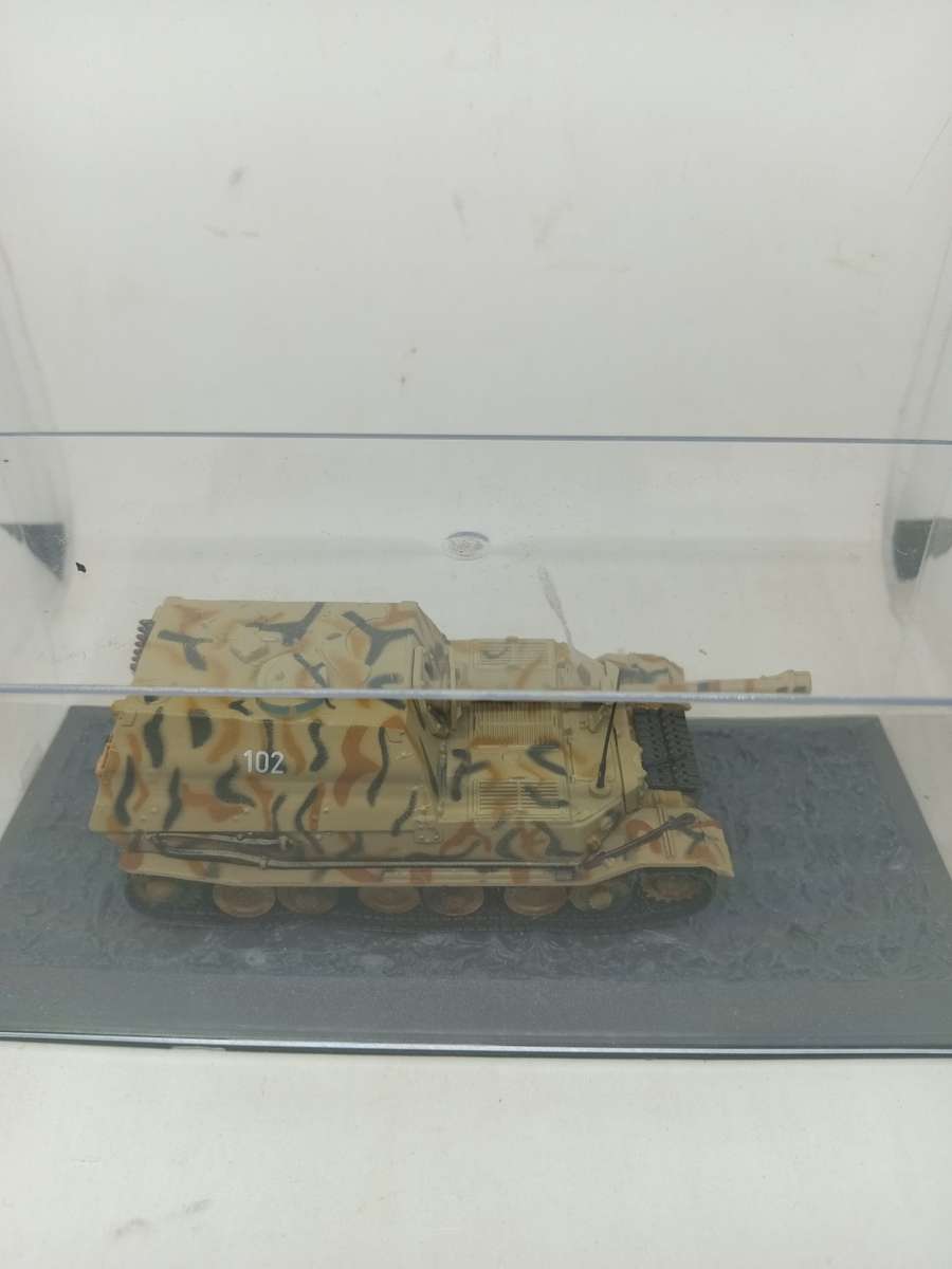 1944 PanzerJager Tiger Elephant Italy die cast tank 11cmx6cm