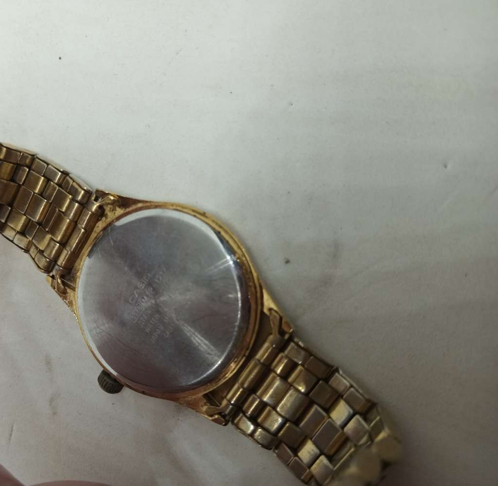Casio Quartz Watch , Not Tested so take as not working