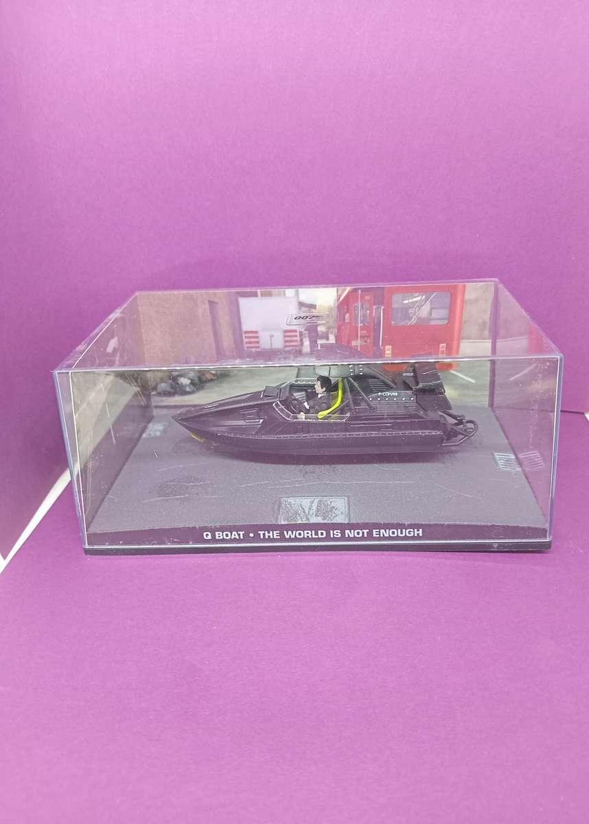 007 Q Boat - The world is not enough - scale 1/43. Sealed