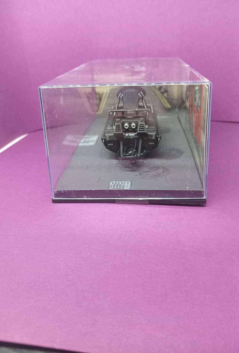 007 Q Boat - The world is not enough - scale 1/43. Sealed