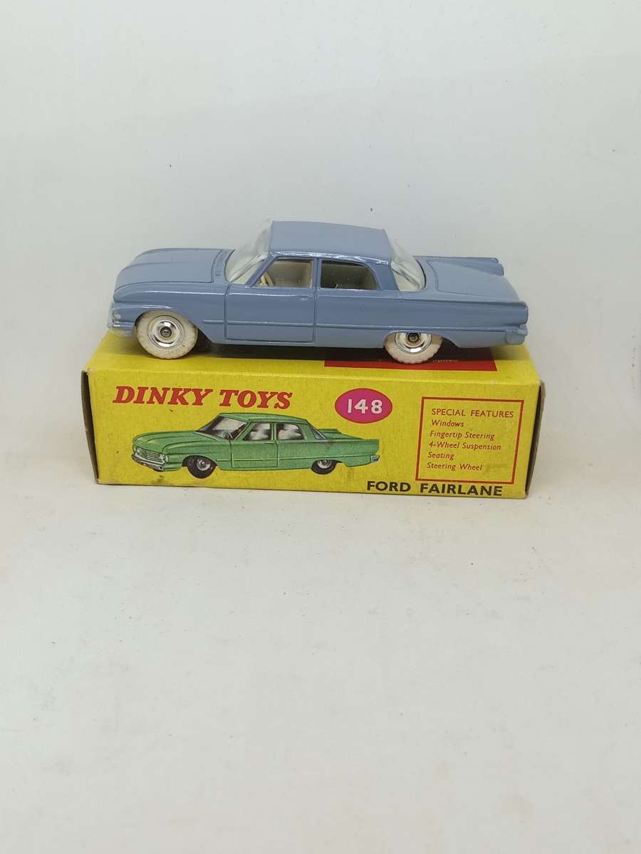 Dinky Toys - Nr 148 - Ford Fairlane- With Original Box - South African Issue