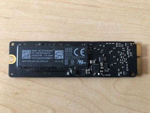 MacBook 256GB SSUBX SSD