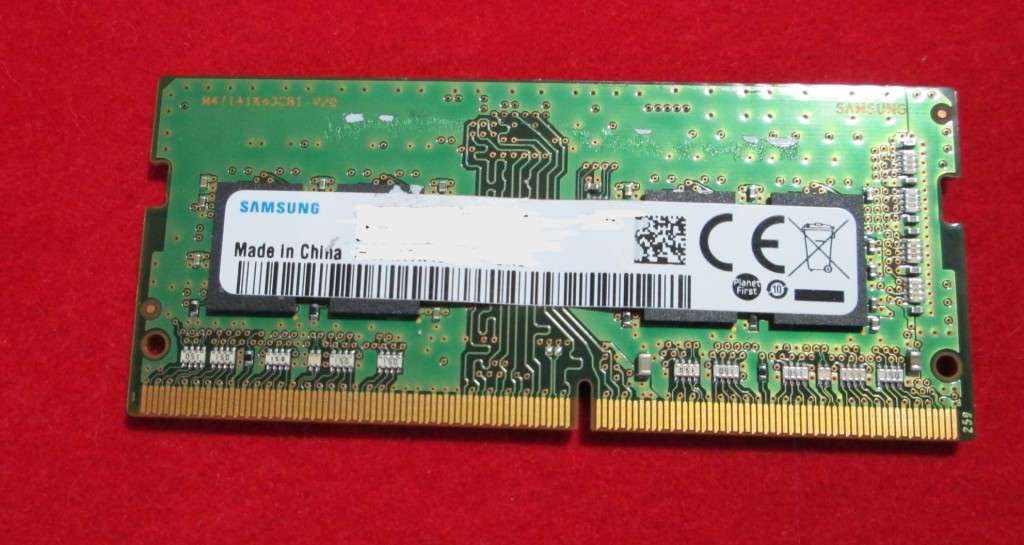 Samsung/SK Hynix 8GB DDR4 2400T Laptop Memory