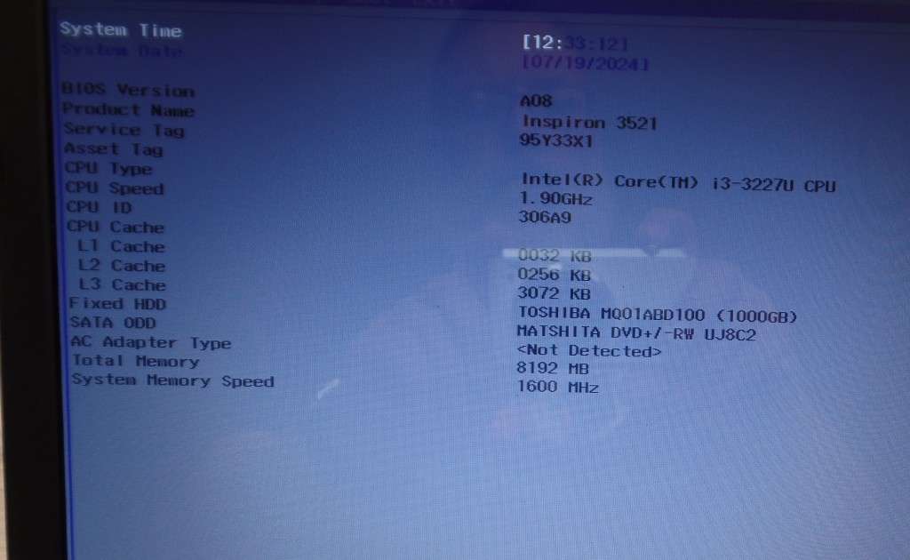 Dell Inspiron 3521 Core i3 1TB HDD 8GB RAM Windows 10 Pro