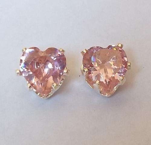 LOOK AT THIS!..... THIS IS THE MOST BEAUTIFUL SWAROVSKI EARRINGS - DON'T MISS PLACE YOUR BID NOW