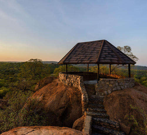 Mid week stay @ Dikhololo Resort and Game Reserve 7 to 11 Oct - 6 sleeper