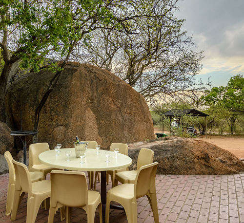 Mid week stay @ Dikhololo Resort and Game Reserve 7 to 11 Oct - 6 sleeper