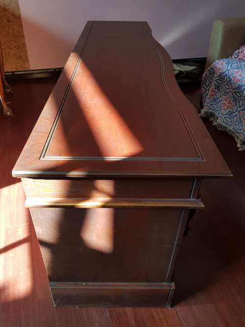 Solid Wood Wetherlys TV Stand Unit - As New
