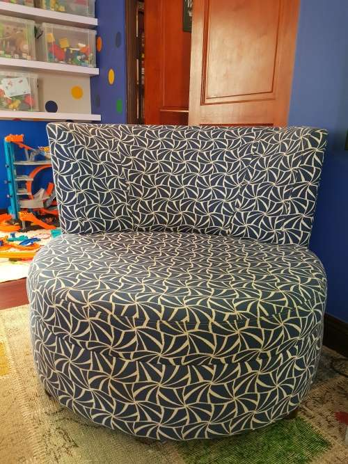 Wetherlys Love Nest Chair - As New