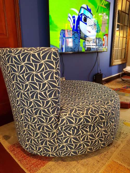 Wetherlys Love Nest Chair - As New