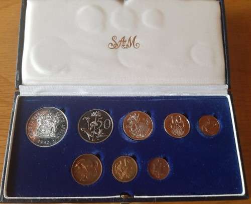 1982 Proof Set in Original S.A.Mint Box with Silver R 1
