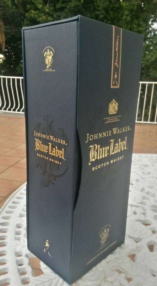Johnnie Walker Blue Label 750ml Limited Edition - A MUST HAVE FOR CHRISTMAS!!!