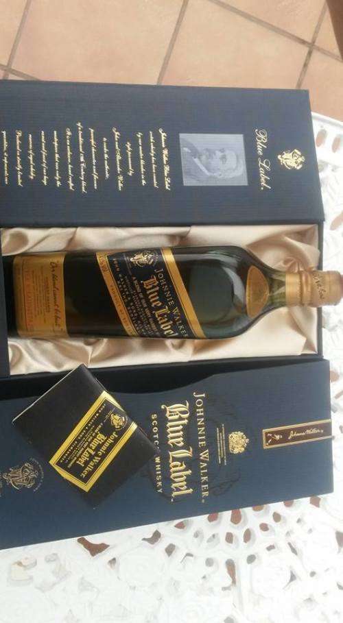 Johnnie Walker Blue Label 750ml Limited Edition - A MUST HAVE FOR CHRISTMAS!!!