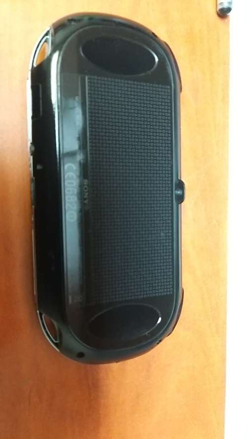 Ps Vita Pch-1004 Henkaku 3.60 with 120 games loaded ***FREE SHIPPING***