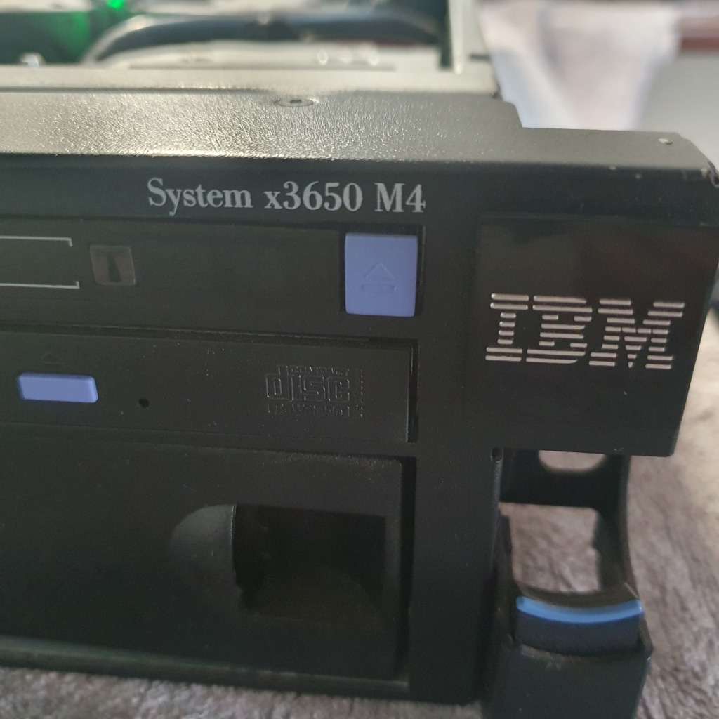 IBM Servers x3650 x3550 + HP ML110 G7