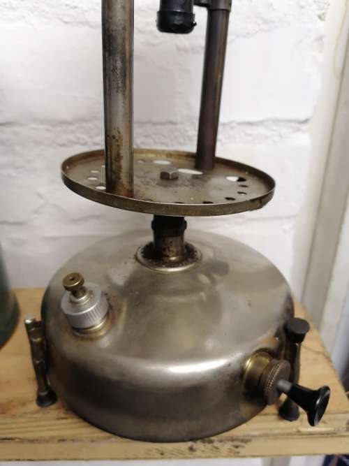 Dolphin pressure lantern (coleman type)
