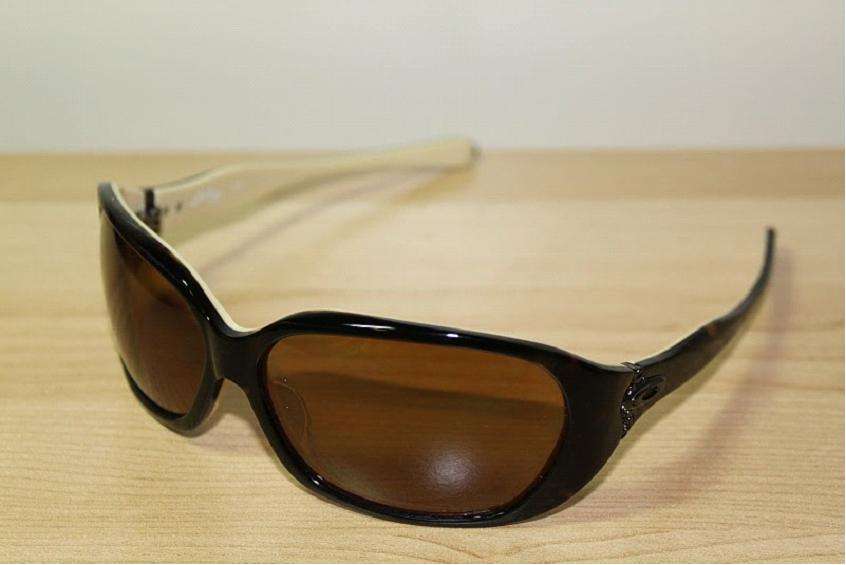 Oakley Betray Sunglasses Tortoise/Bronze Polarized
