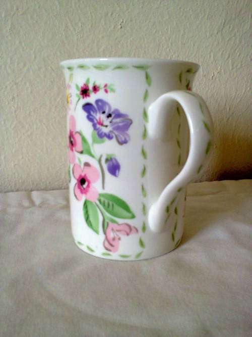 COUNTRY GARDEN FINE BONE CHINA TEA MUG - AUGUST