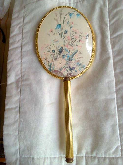 VINTAGE HAND MIRROR