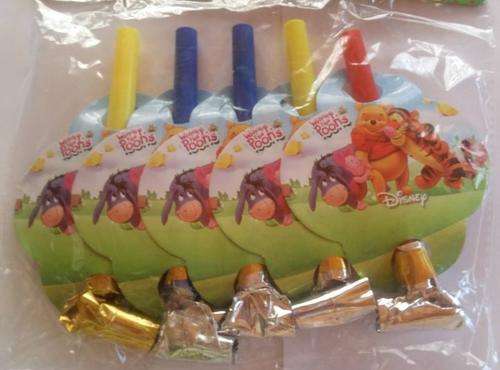 Winnie the Pooh party blowouts(5)