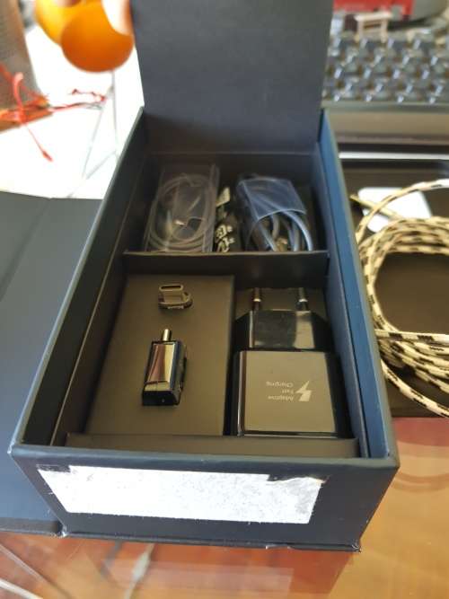 Samsung S8 Plus + Accessories