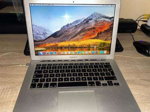 Macbook Air (Early 2017) A1466