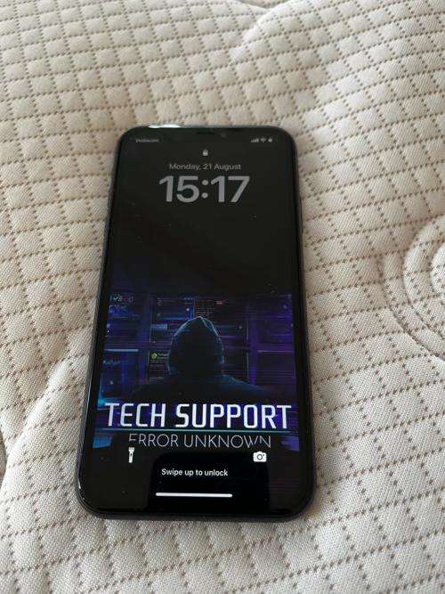 iPhone 11 64GB - Black