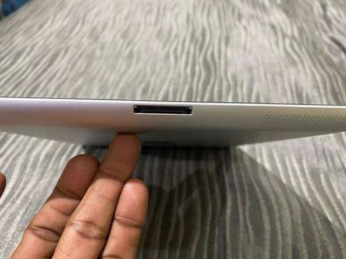 Apple iPad 3 Wi-Fi + Cellular A1430