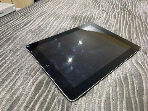 Apple iPad 3 Wi-Fi + Cellular A1430
