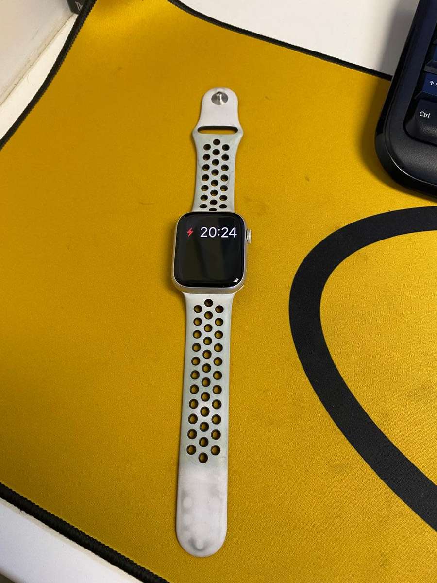 Apple Watch Nike Series 7 GPS 45mm Starlight Alum C with PP Black Nike SB