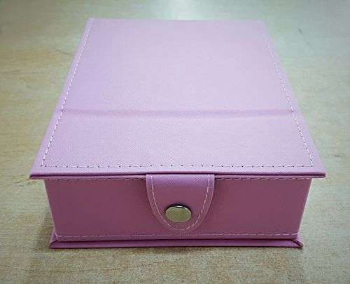 PORTABLE COSMETIC MIRROR WITH RECHARGEABLE LED LIT BORDER AND JEWELRY STORAGE BOX* pink