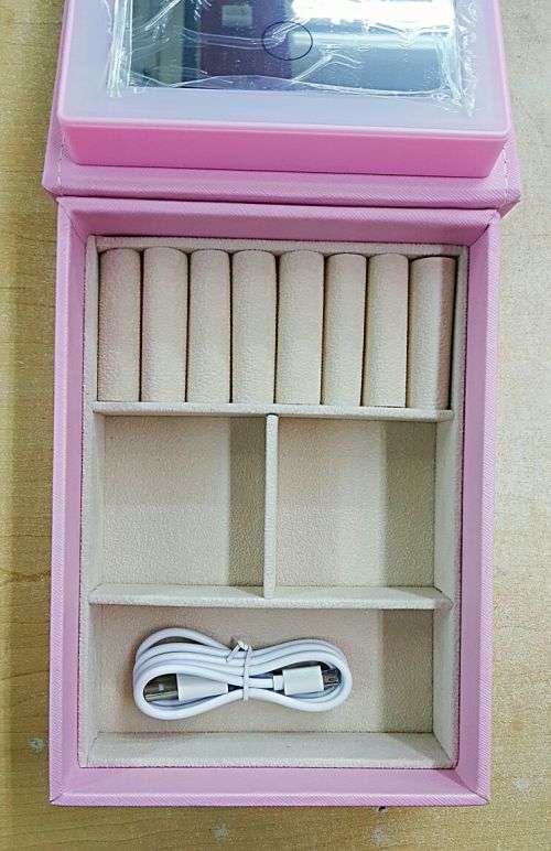 PORTABLE COSMETIC MIRROR WITH RECHARGEABLE LED LIT BORDER AND JEWELRY STORAGE BOX* pink