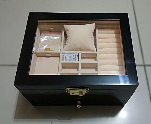 JEWELRY BOX/ CASE *REAL SOLID WOOD* JET BLACK