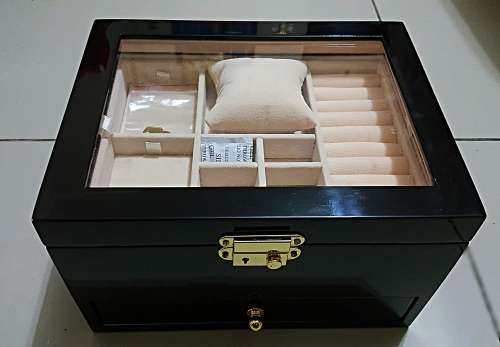 JEWELRY BOX/ CASE *REAL SOLID WOOD* JET BLACK